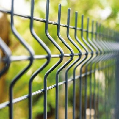Valla Curva 3D Personalizable de 3.8mm de Diámetro de Alambre, Malla de 50x100mm, Postes para Melocotonero, para Protección Perimetral de Villas