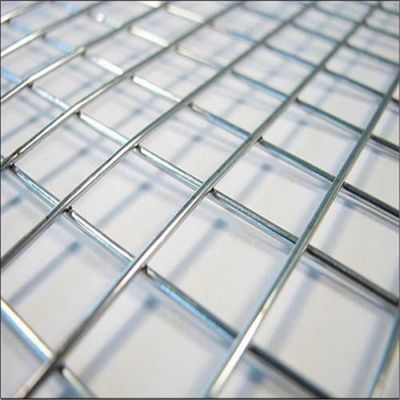 1.22*2.44m Paneles de malla de alambre soldado de acero inoxidable para Canadá Anticorrosión