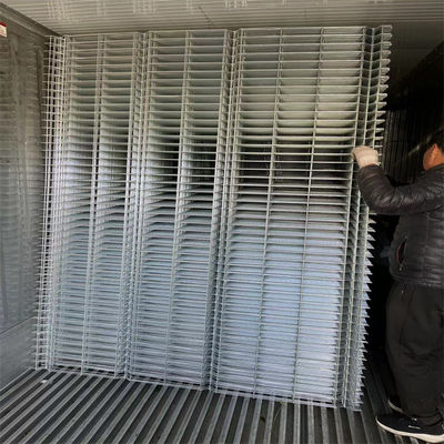 China Fabricante fuera de la puerta decorativa HDG curva de alambre soldado 3D malla de vallas paneles