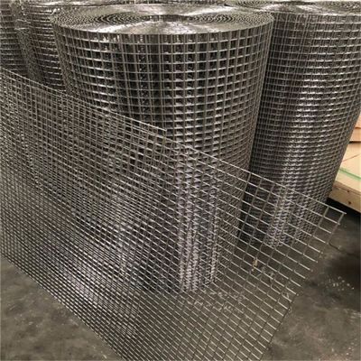 Precio mayorista de fábrica de acero inoxidable de aves de corral malla de alambre soldado eléctrico para la jaula de pollo