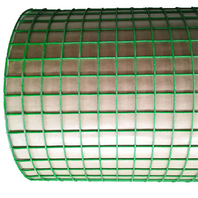 Rejilla de alambre de hierro electro galvanizado Rejilla de alambre de hierro negro revestido de PVC Panel soldado con servicios de flexión y corte Rejilla de forma de agujero cuadrado