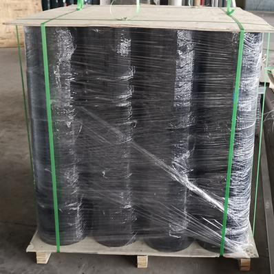 1/2 Rejilla de alambre soldado con revestimiento de vinilo negro 11